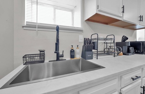 Westgate Casa | Modern 3BR Near Downtown & Casino, Pet-friendly, Fast Wi-Fi, Laundry