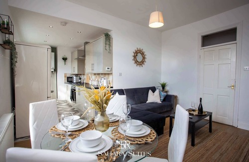 Heaton Casa | Modern 3BR | Newcastle Centre | Jesmond & Quayside