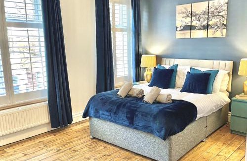 Preston Casa | Modern 4-bed stay-away-home sleeps 8 in Preston