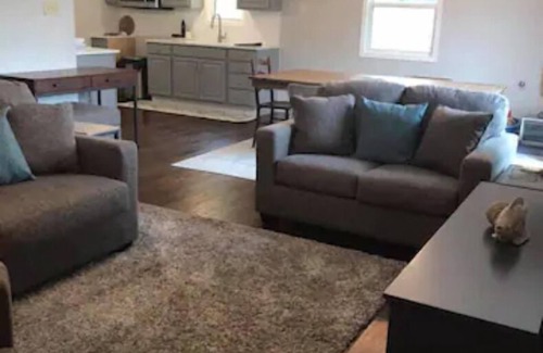 Grafton Casa | Modern 4 Bedroom 2 Bath Sleeps 10 Newly Renovated Whole House Rental