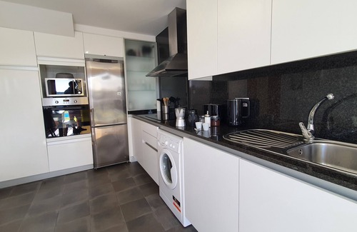 Valdovino Villa | Modern 4 Double Bedroom Villa with Pool / Garden