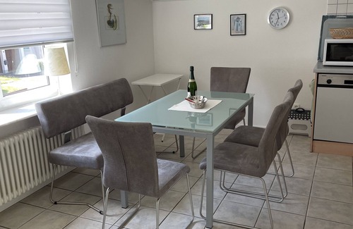 Spirkelbach Casa | Moderna casa de vacaciones de 4 estrellas en el bosque del Palatinado con un gran jardín