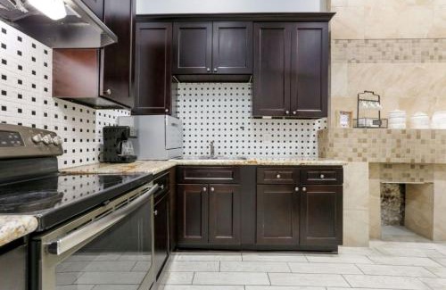 Faubourg Lafayette Apartamento | Modern 4BR Living in Downtown NOLA