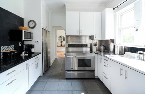 Fleischmanns Casa | Modern 5-Bedroom Mountain Home W/ Stunning VIEWS! 5 Minutes to Belleayre