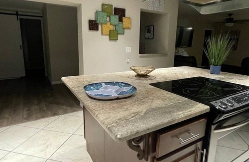 Tanglewood Villa | Modern 5 bedroom, 2 baths Venetian villa with pool