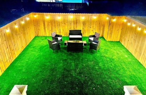 Tulane - Gravier Casa | Modern 5BR/5BA | New Build, Parking & Prime Spot