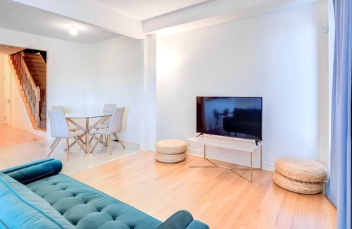 Halton Regional Municipality Casa | Modern 5BR Home Milton Toronto Lakeview, Pan Am Velodrome