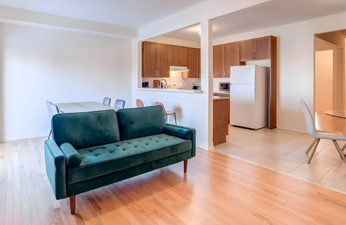 Halton Regional Municipality Casa | Modern 5BR Home Milton Toronto Lakeview, Pan Am Velodrome