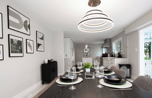 Cobble Hill Casa | Modern 5BR Luxury Getaway