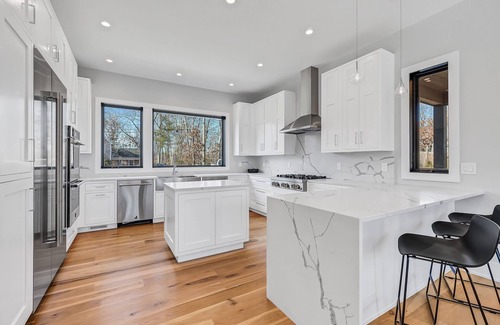 Village of East Hampton Casa | MODERN 6 BEDROOM HAMPTONS OASIS