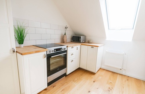 Garßen Apartamento | Apartamento moderno y acogedor con WiFi, todos los métodos de pago, artesanos.