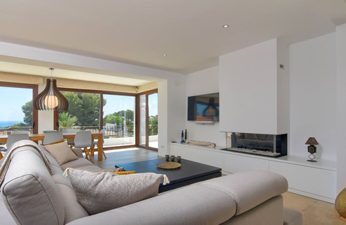 Moravit Villa | Villa de lujo moderna y en Moraira, Costa Blanca, España con piscina climatizada para 6 personas