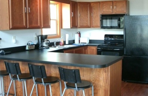 Berkeley Springs Casa | Moderno y Pacífica Chalet con impresionantes vistas a la montaña