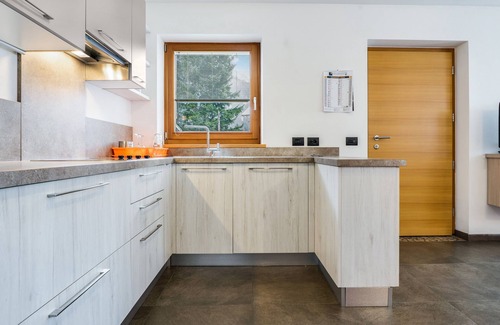 Pera Apartamento | Moderno apartamento "Il Mondo di Patty 4" con jardín, vistas a la montaña y Wi-Fi