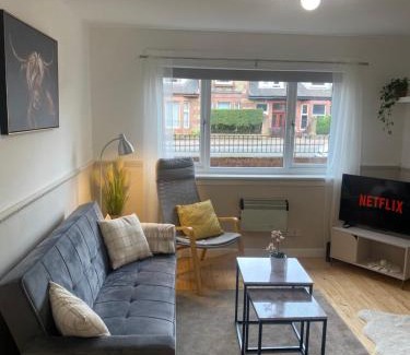 Glasgow Apartamento | Modern apartment in Glasgow West End, free parking