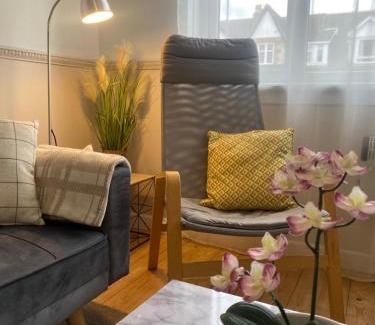 Glasgow Apartamento | Modern apartment in Glasgow West End, free parking