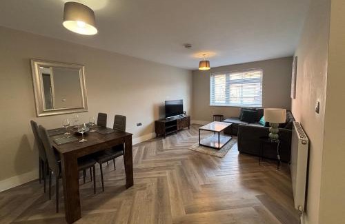 Shirley Apartamento | Modern Apartment - BHX NEC - Free Secure Gated Parking