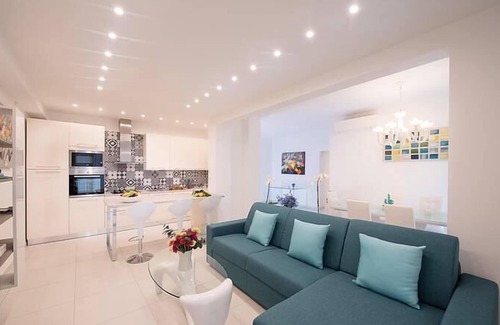 Minori Apartamento | Modern Apartment close to the Beach - Corso 4 by AMALFIVACATION.IT