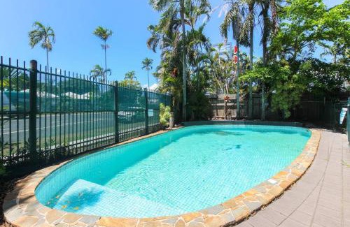 Cairns North Apartamento | Modern Apartment Close to the City Centre 21