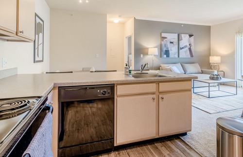 Fort Collins Apartamento | Modern Apartment in Prime Location (ID6011X72)