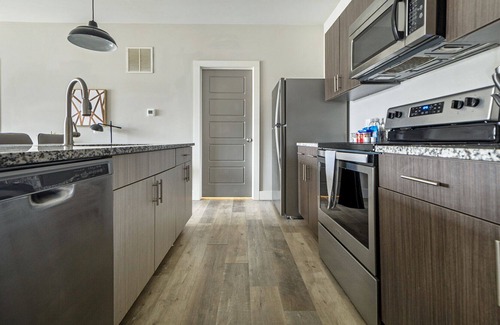 Keene Apartamento | Modern Apartment in Prime Location (ID1245X669)