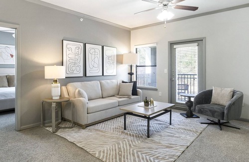 Sand Ridge Apartamento | Modern Apartment in Prime Location (ID1655X62)