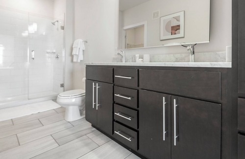 St. Louis Apartamento | Modern Apartment in Prime Location (ID1180X314)