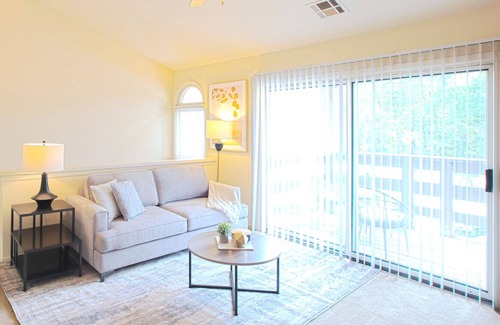 Saint Marys Allen County Apartamento | Modern Apartment in Prime Location (ID5602X85)