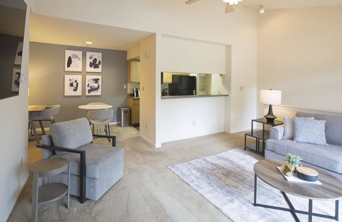 Saint Marys Allen County Apartamento | Modern Apartment in Prime Location (ID5602X85)