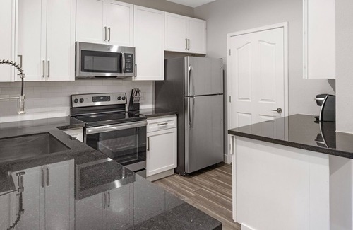 McDowell Mountain Apartments Apartamento | Modern Apartment in Prime Location (ID2727X39)
