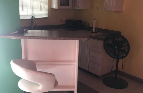 Eastwood Park Apartamento | Apartamento moderno ... a 2 minutos de Halfway Tree