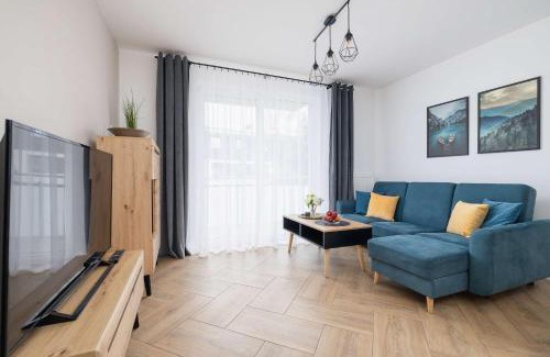 Bielsko-Biala Apartamento | Modern Apartment Sarni Stok 88 with Parking & Balcony in Bielsko Biala by Noclegi Renters