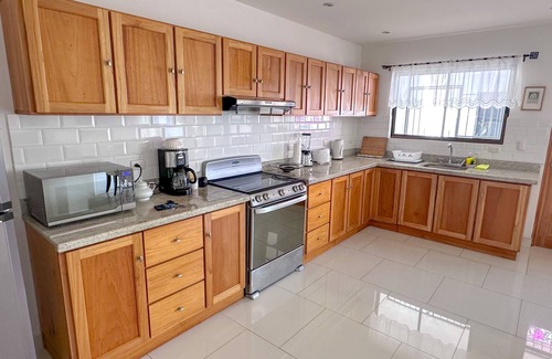 Cartago Apartamento | Modern apartment, safe+quiet, centrally located