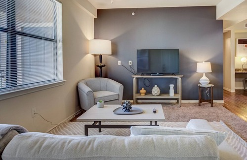 Central Oklahoma City Apartamento | Modern Apartment in Prime Location (ID7692X68)
