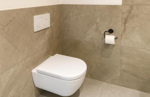 Wiener Neudorf Apartamento | Modern Apartment with Terrace Patio