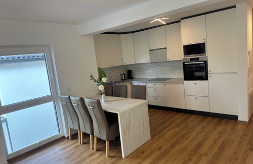 Hilden Apartamento | Modern apartment with balcony & top equipment - ideal for family & group