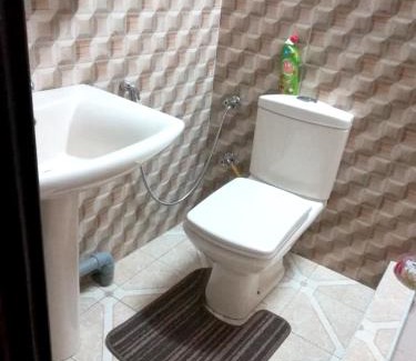 Surinam Apartamento | Modern Apartment with Garden and Lake View in Riambel