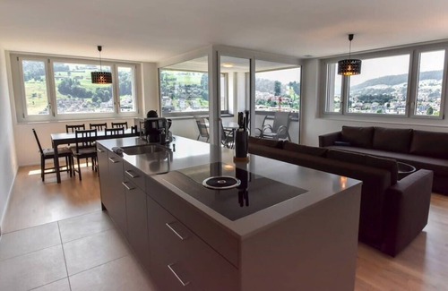 Kriens Apartamento | Modern Apartment with Stunning Views