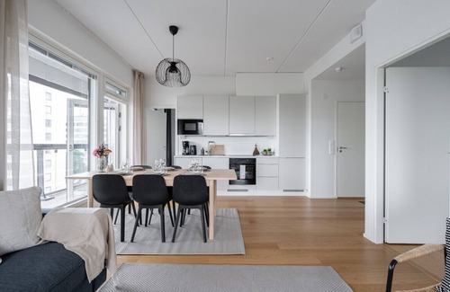 Tampere Apartamento | Modern Apartment with Sauna & Large Balcony