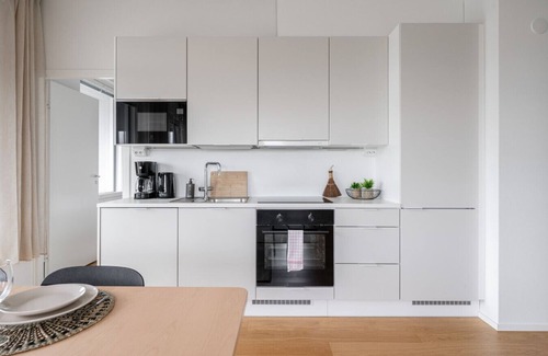 Tampere Apartamento | Modern Apartment with Sauna & Large Balcony