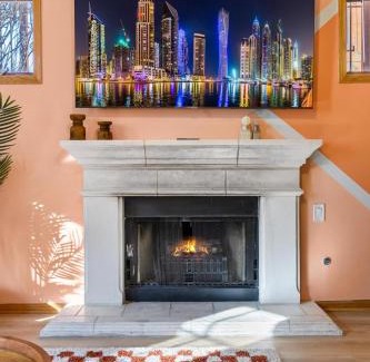 Wicker Park Apartamento | Modern Apt Billiards 1 Private Patio 1 Parking