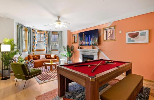 Wicker Park Apartamento | Modern Apt Billiards 1 Private Patio 1 Parking