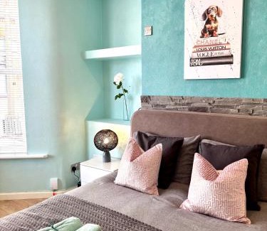 Liverpool Casa | Modern Art House - serviced accomodation