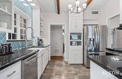 Austin Casa | Modern Austin Pool House | Hot Tub, Sauna, Gym | Pet-Friendly Southwest Gem