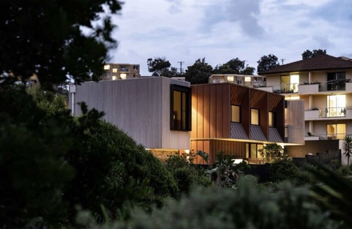 Freshwater Casa | Modern Home on Freshwater Beach