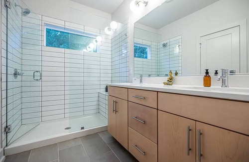 Sugar Creek Casa | Modern Bohemian Home With Pool Table!