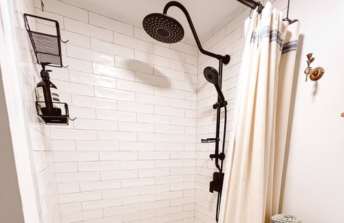 Brunswick Apartamento | Modern Brunswick Cottage near Bowdoin & Downtown