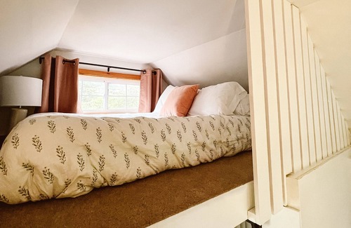 Brunswick Apartamento | Modern Brunswick Cottage near Bowdoin & Downtown