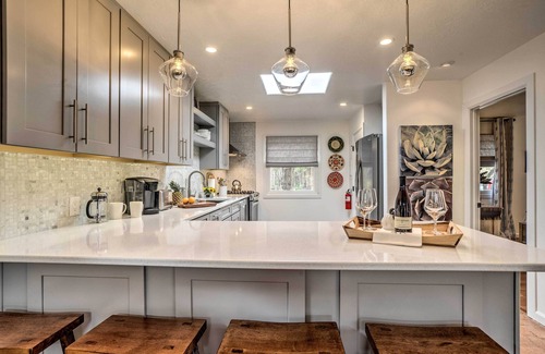 Vista Encantada Condominio | ¡NUEVO! Santa Fe Condo w / Patio + Grill - 6 Min to Plaza