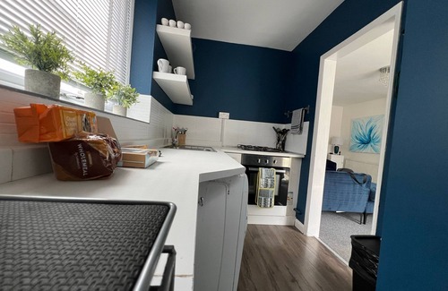 Southampton Casa | modern Bungalow with hot tub, garden, bbq & Netflix 10 min drive to city centre